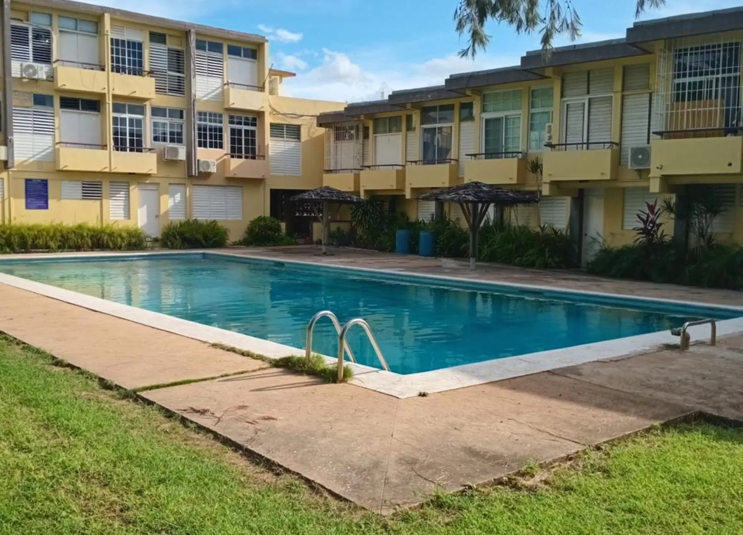 شقة The Golden Triangle With Pool Liguanea جامايكا